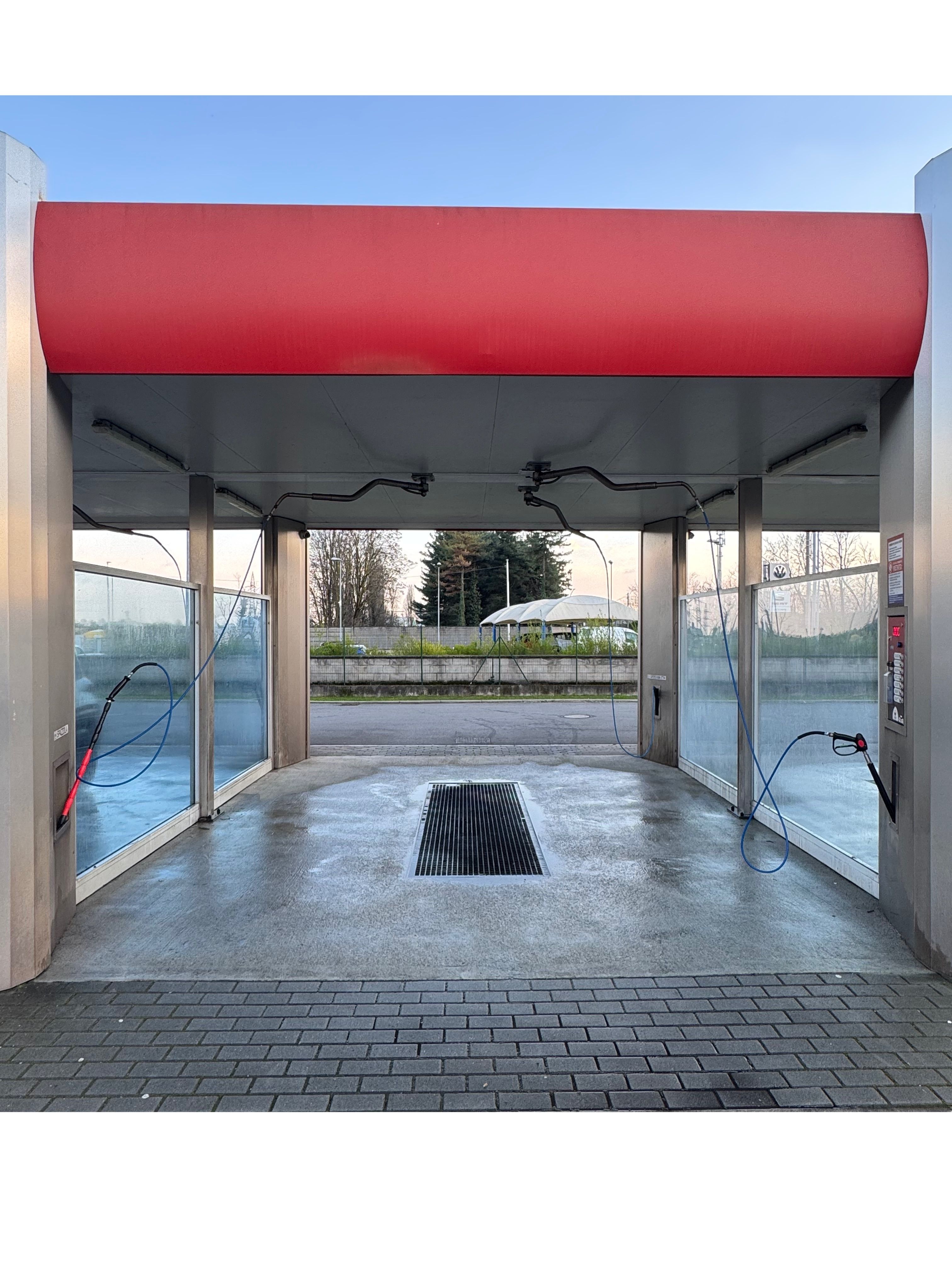 Piazzola autolavaggio Olgiate